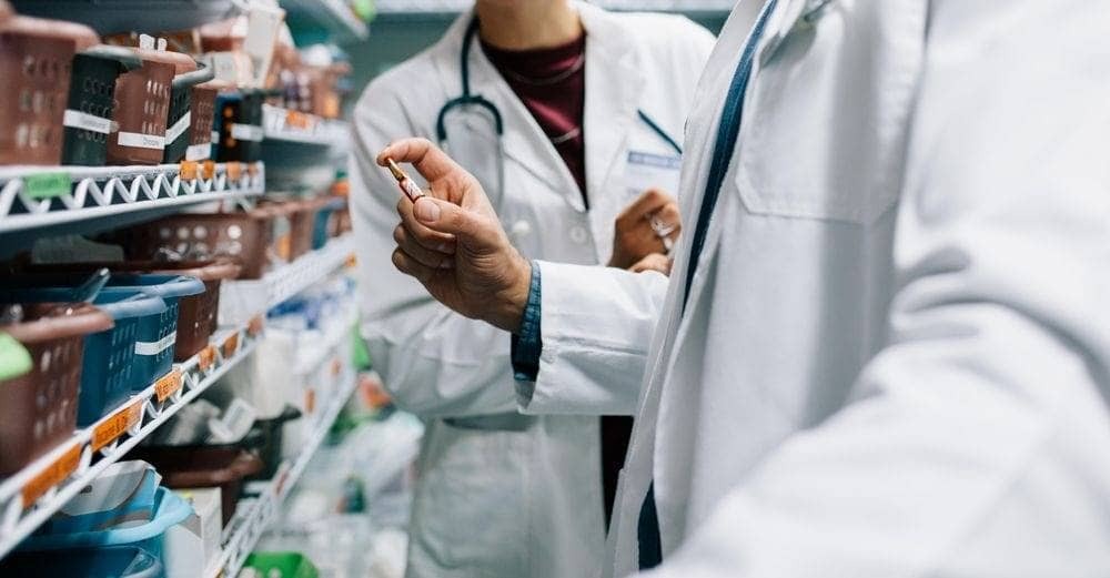 pharmacist-talking-about-pills.jpg